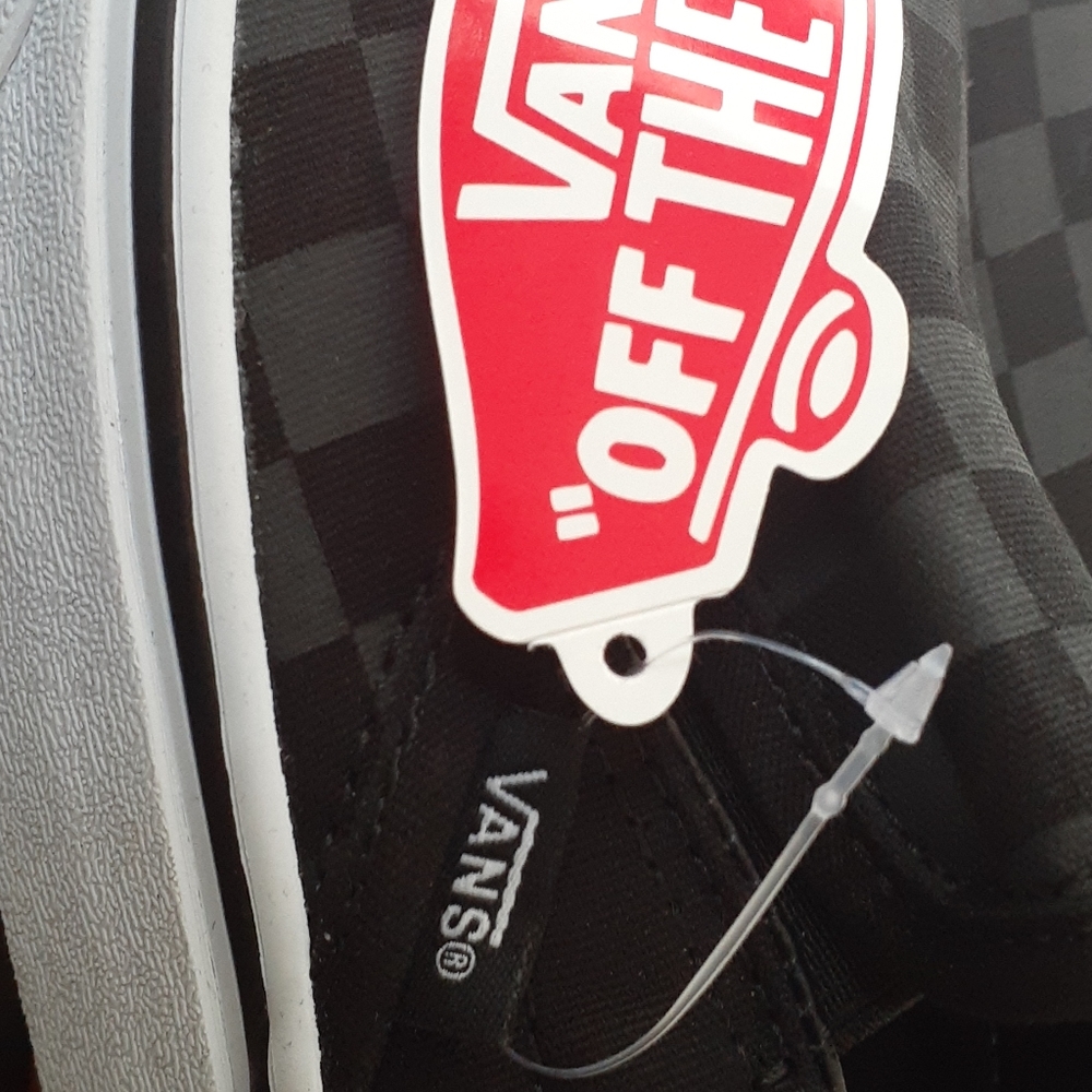 VANS CHECKERBOARD SLIP-ON BLACK & BLACK SHOES - Picture 8 of 10